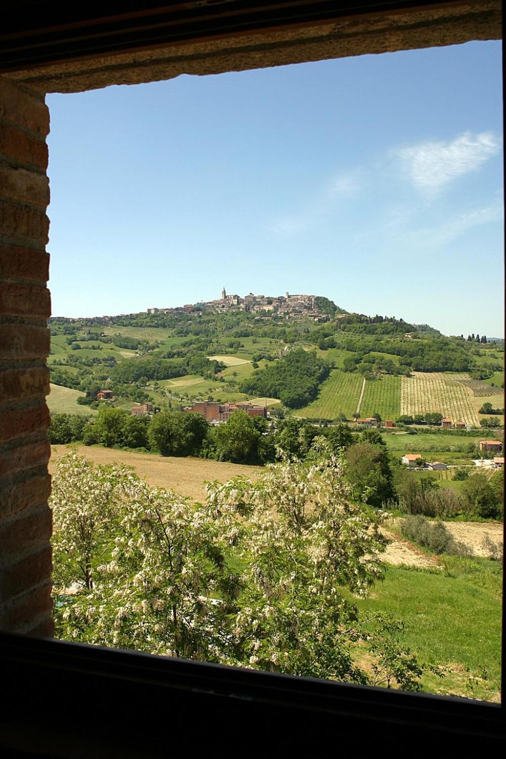 Agriturismo Casale Delle Lucrezie Todi Zewnętrze zdjęcie