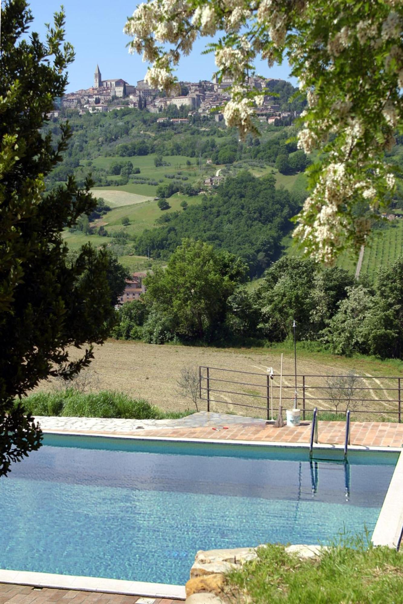 Agriturismo Casale Delle Lucrezie Todi Zewnętrze zdjęcie
