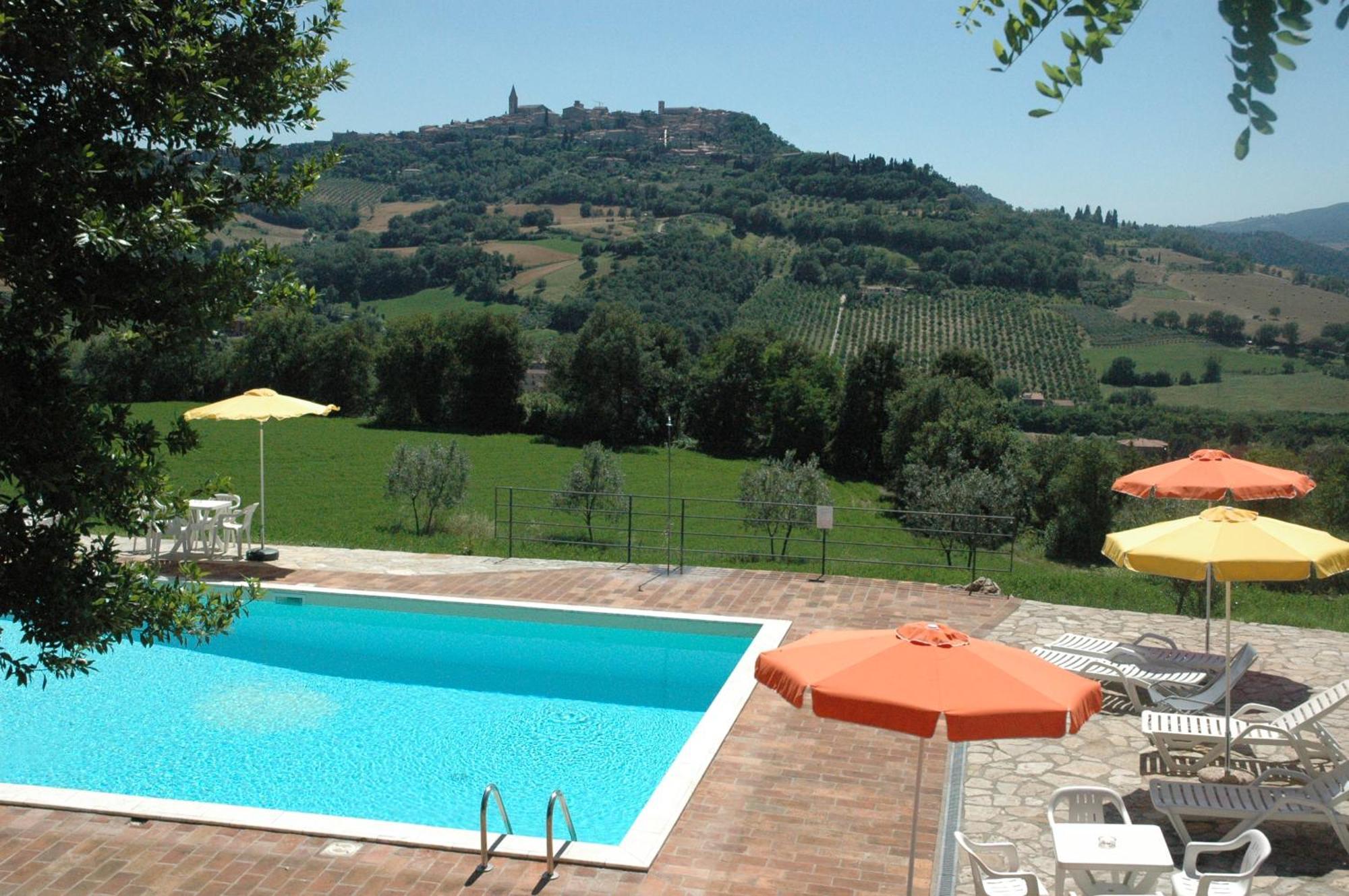 Agriturismo Casale Delle Lucrezie Todi Zewnętrze zdjęcie